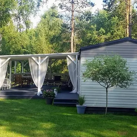 Holenderskie Mazury بيت للعطل Leleszki